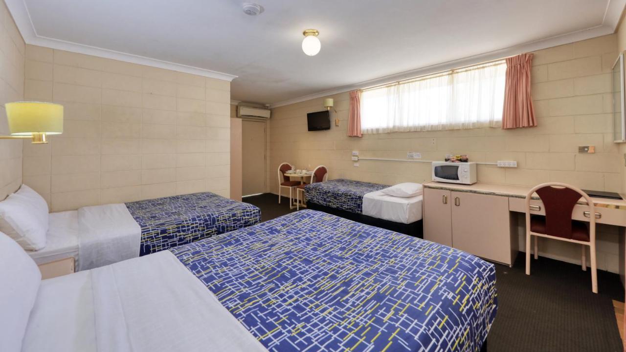 Cootamundra Gardens Motel Экстерьер фото