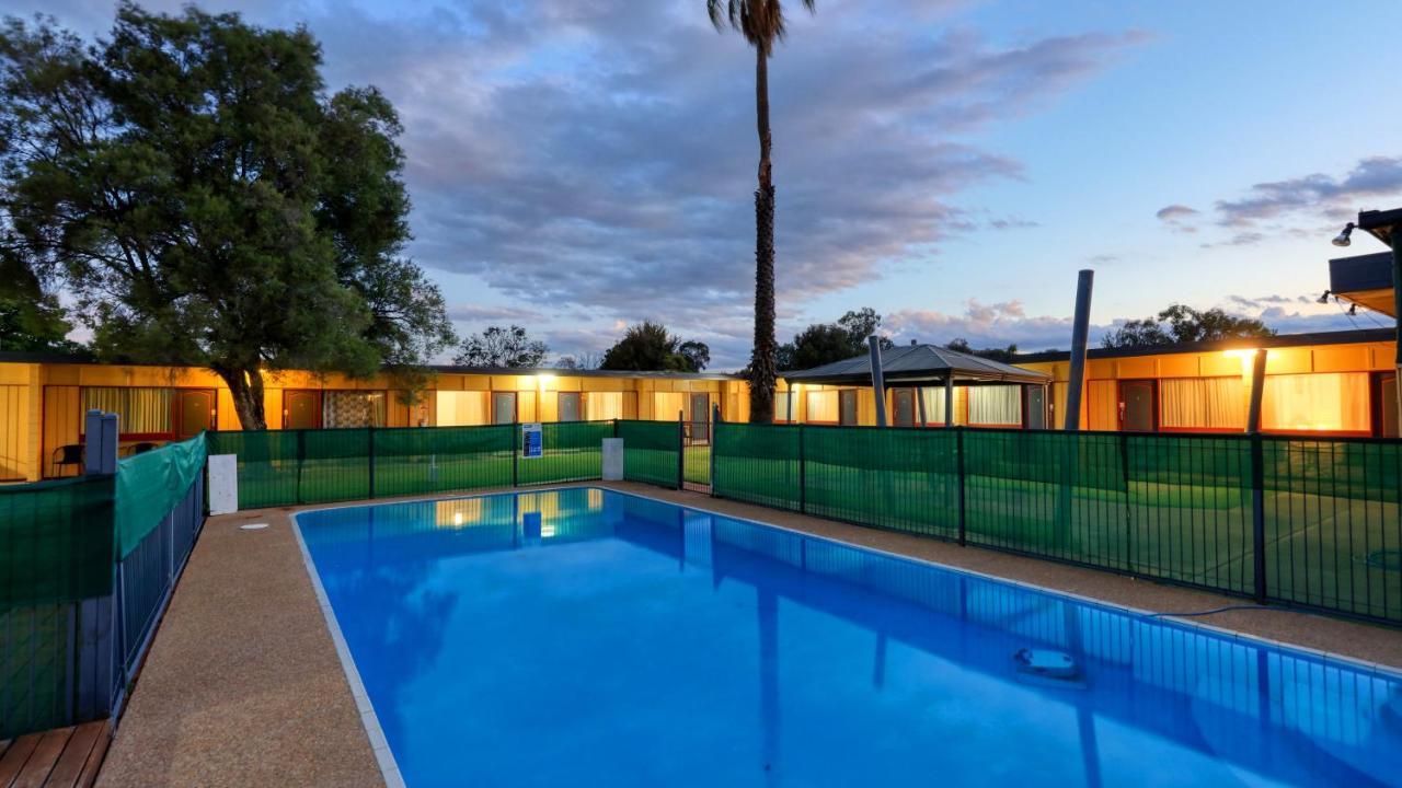 Cootamundra Gardens Motel Экстерьер фото
