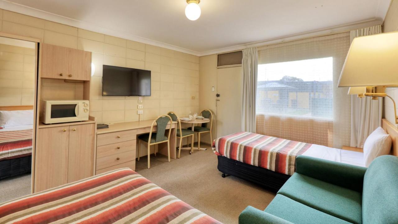 Cootamundra Gardens Motel Экстерьер фото