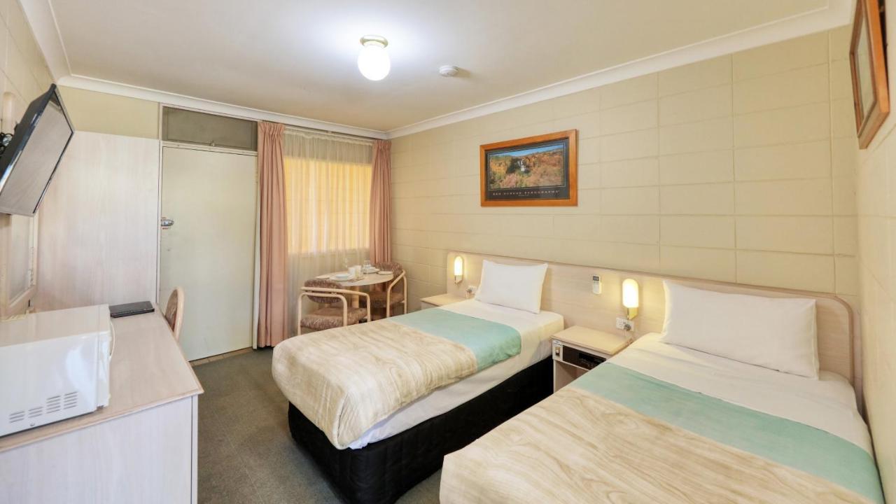 Cootamundra Gardens Motel Экстерьер фото