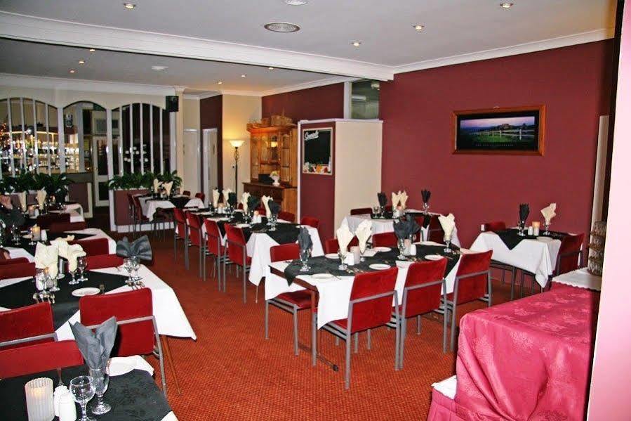 Cootamundra Gardens Motel Экстерьер фото